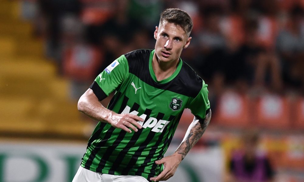 Pinamonti si racconta: «Stiamo facendo un’ottima stagione. Bastoni? Era molto dispiaciuto per l’episodio e per le conseguenze. Su Spalletti…»