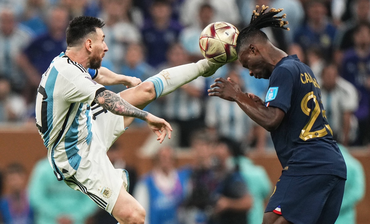 Messi Camavinga imago1020528013h