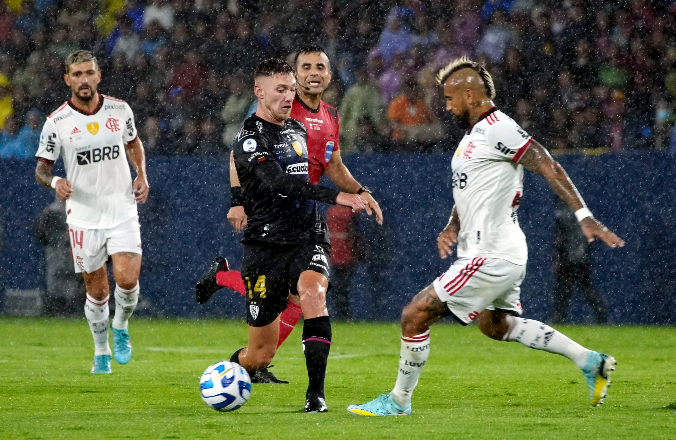 2023 02 22T030118Z 1014285735 UP1EJ2M08E4DG RTRMADP 3 SOCCER RECOPA IDL FLA REPORT scaled