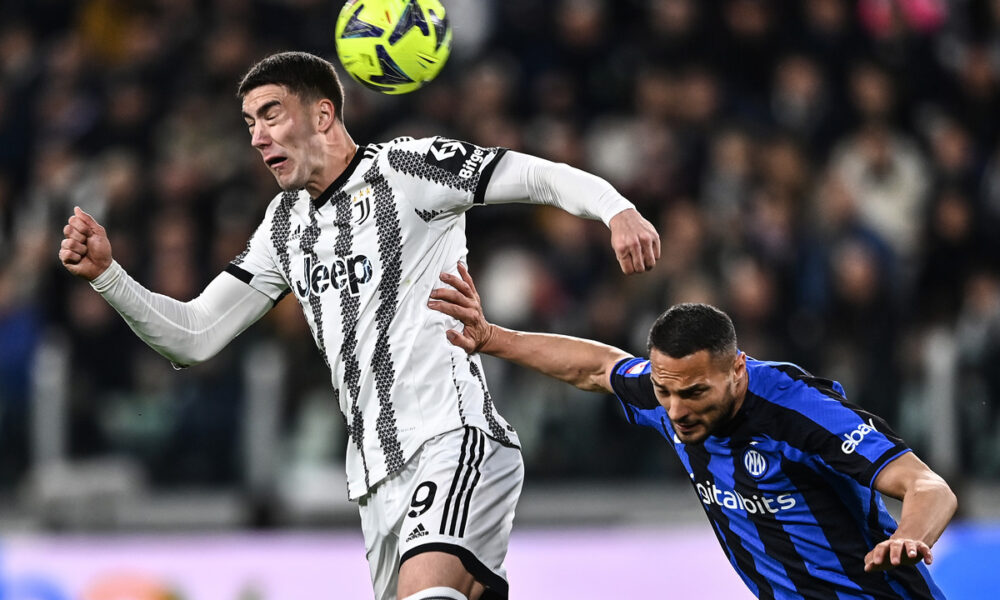 D’Ambrosio si ritira? L’ex Inter smentisce le voci! Il duro messaggio al giornalista: «Non sai nulla del mio futuro»
