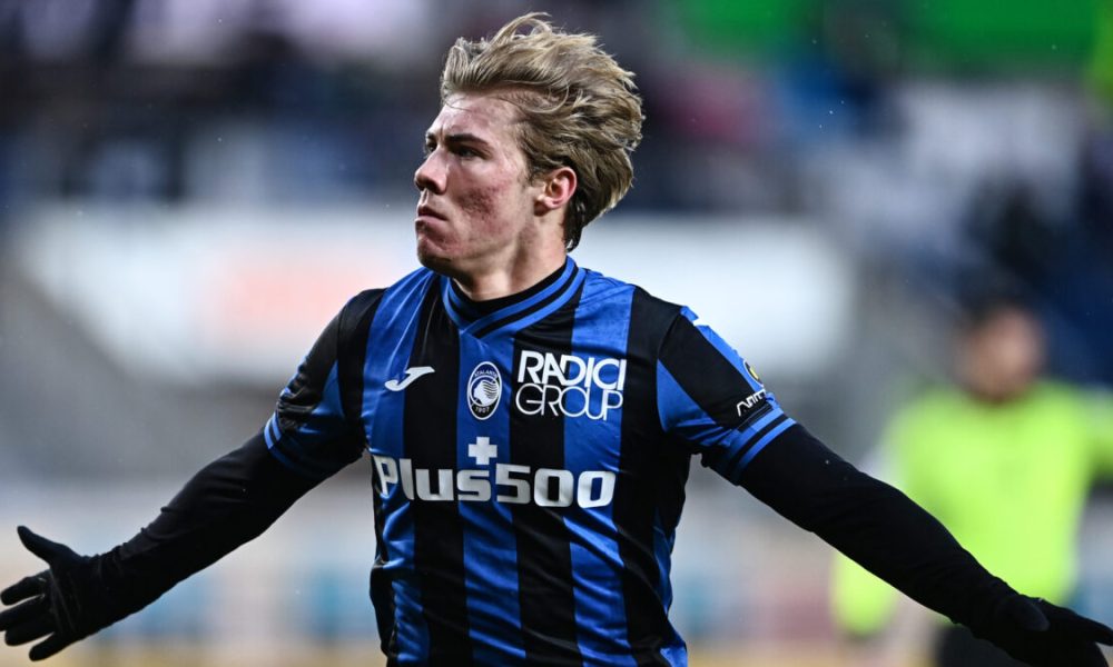Hojlund Napoli, partenopei pronti a comprare l’attaccante ex Atalanta? Ecco la cifra che vuole il Manchester United