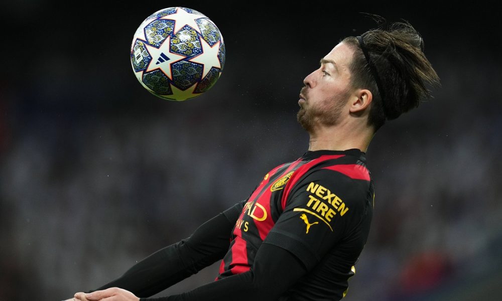 Grealish nei guai: addormentato ubriaco in un rooftop di Manchester, esplode la polemica in Inghilterra