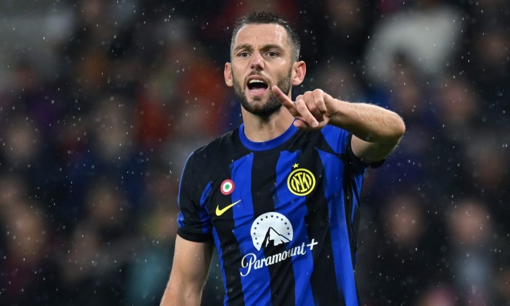 Calciomercato Inter, l’agente di De Vrij sul rinnovo: «Non ci sono dubbi riguardo a questa decisione»
