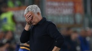 Roma, Mourinho: «1 0 nostro quasi miracoloso. Renato Sanches difficile da capire»