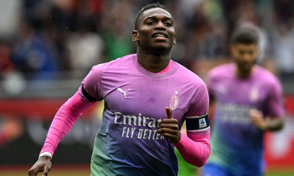 Calciomercato Milan, Leao da partente a uomo simbolo. Giunta l’ora della rinascita rossonera?
