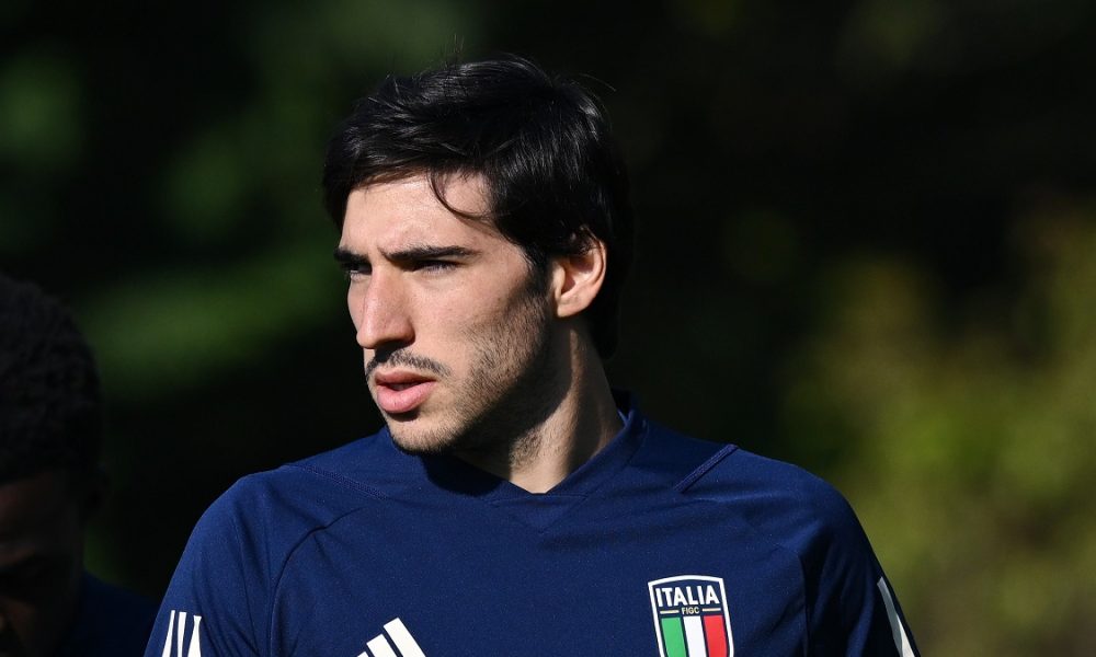 Tonali, il ritorno in Serie A è utopia: un ostacolo blocca qualsiasi sogno! È testa a testa tra queste due big europee per averlo in estate