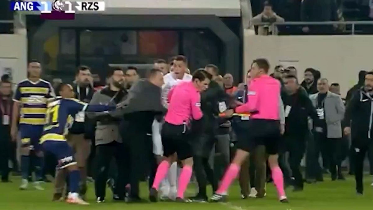 Turchia, 5 partite a porte chiuse per l'Ankaragucu dopo l'aggressione all'arbitro 36 Ankaragucu