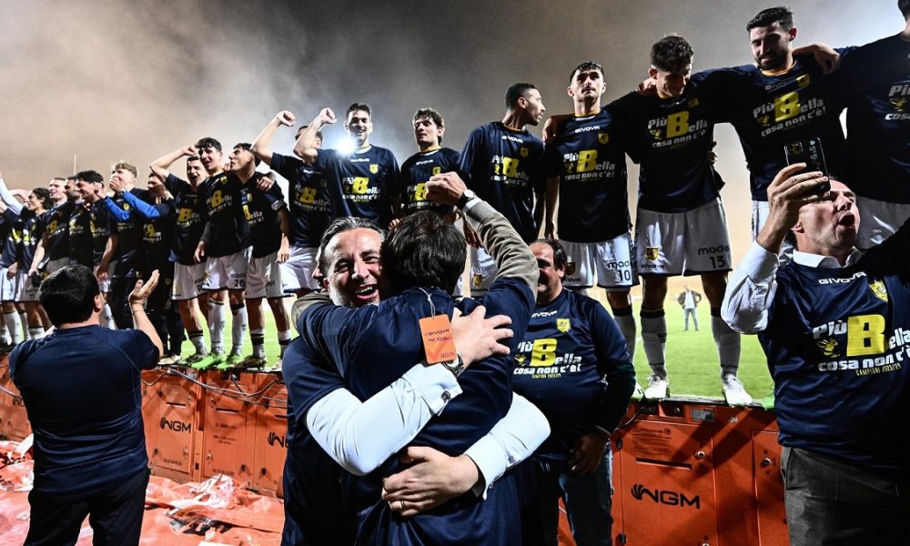 Juve Stabia, Pagliuca: «Già salvezza era difficile, per me è un’emozione. Siamo i più giovani del campionato, i meriti…»
