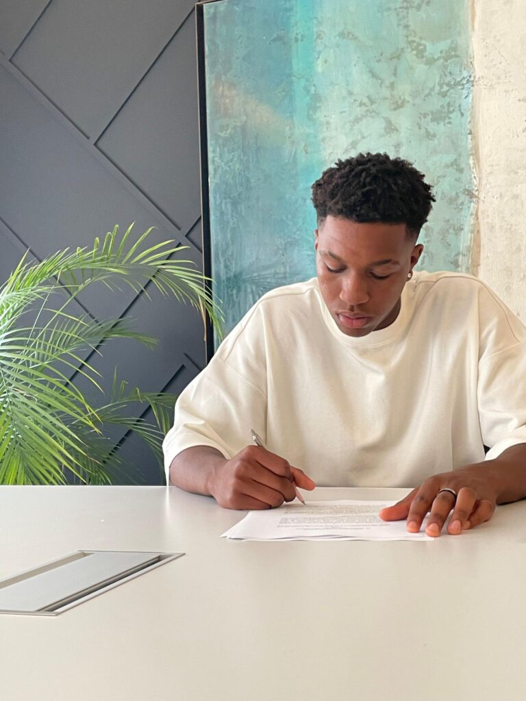 Calciomercato Genoa, il giovane terzino Honest firma con l'AGENZIA di Beppe Riso 32 Honest Ahanor 5