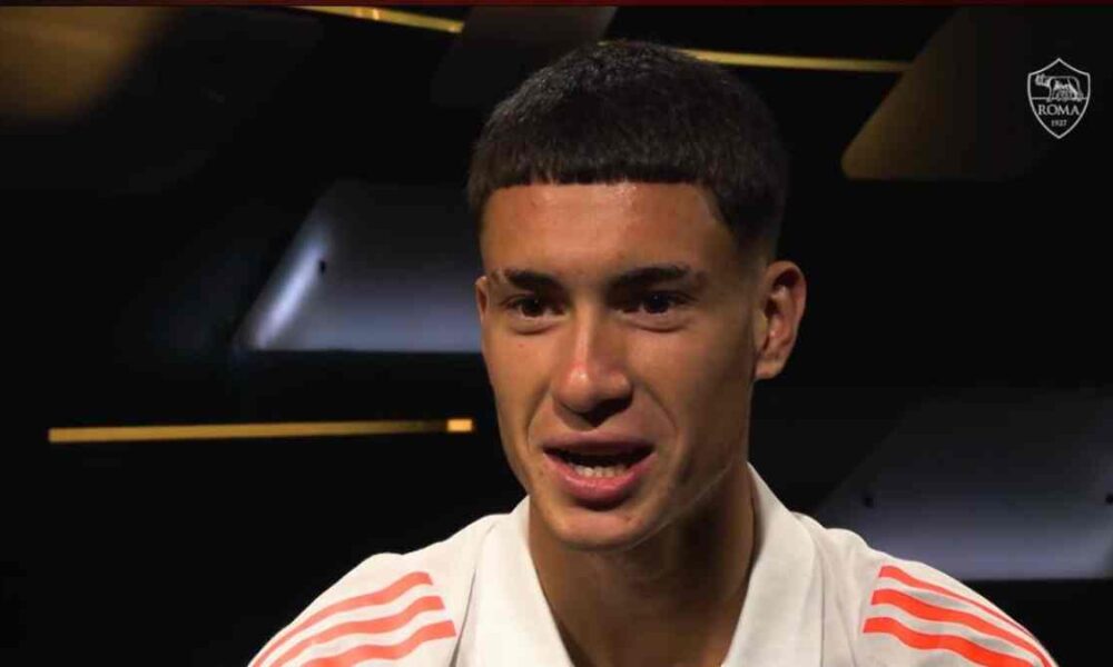 Roma, Soulé: «Pronto a giocare con Dybala, voglio diventare un leader. Ogni tanto la gente mi scrive…»