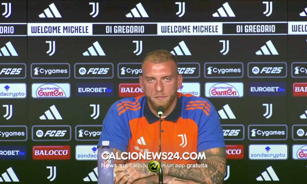 Conferenza stampa Di Gregorio pre Juve Sporting Lisbona: «Scudetto? Credo che il mister sia ambizioso come tutti. Qui non ti puoi accontentare di niente. Su Koopmeiners…»