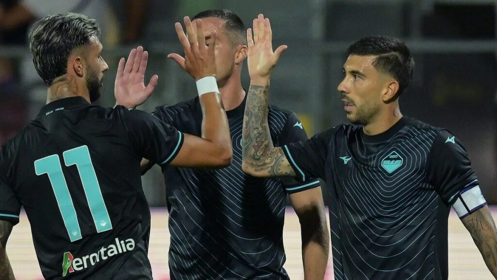 Lazio, rivoluzione Baroni otto cambi contro il Genoa