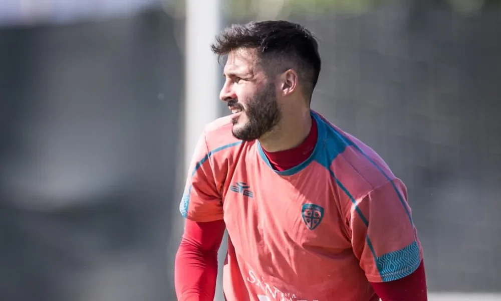 Calciomercato Cagliari, rivoluzione tra i pali. Sherri ritorna alla base dopo il prestito al Frosinone: Radunovic lascia il ruolo di vice-Caprile e firma con questo club!