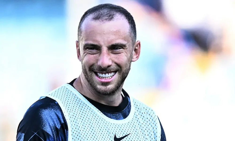 Infortunio Carlos Augusto, brutto ko per l’esterno dell’Inter. Spuntano i tempi di recupero