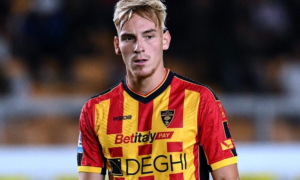 Infortunio Pierret, brutto ko per il giocatore del Lecce. Ecco il comunicato ufficiale