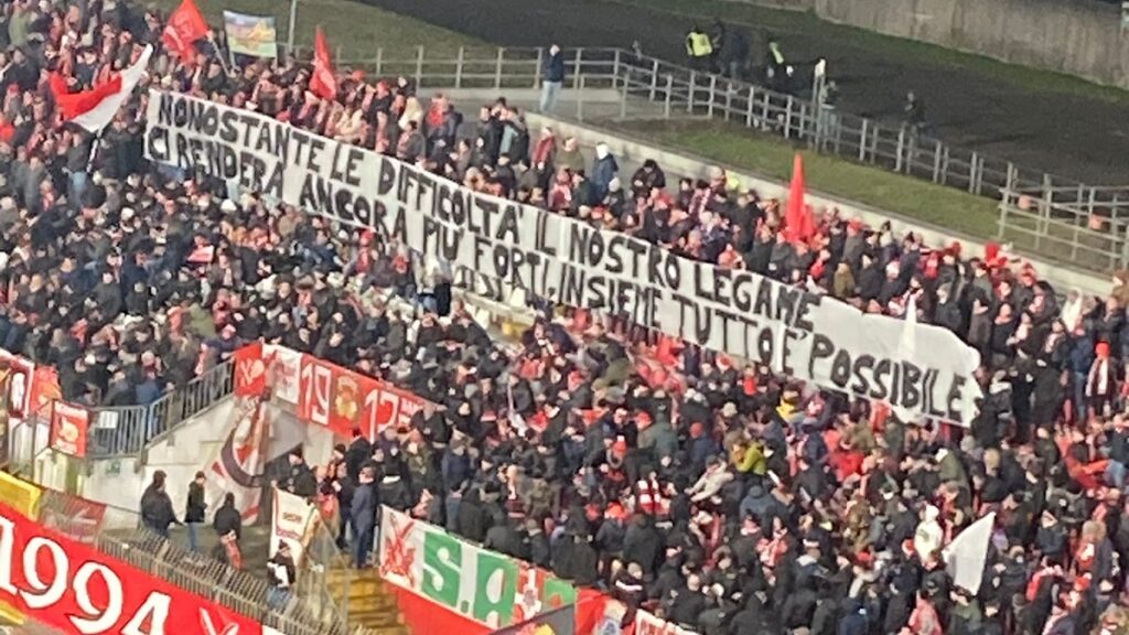 Monza Juve, il messaggio della curva brianzola: «Insieme tutto è possibile» 32 monza tifo 1