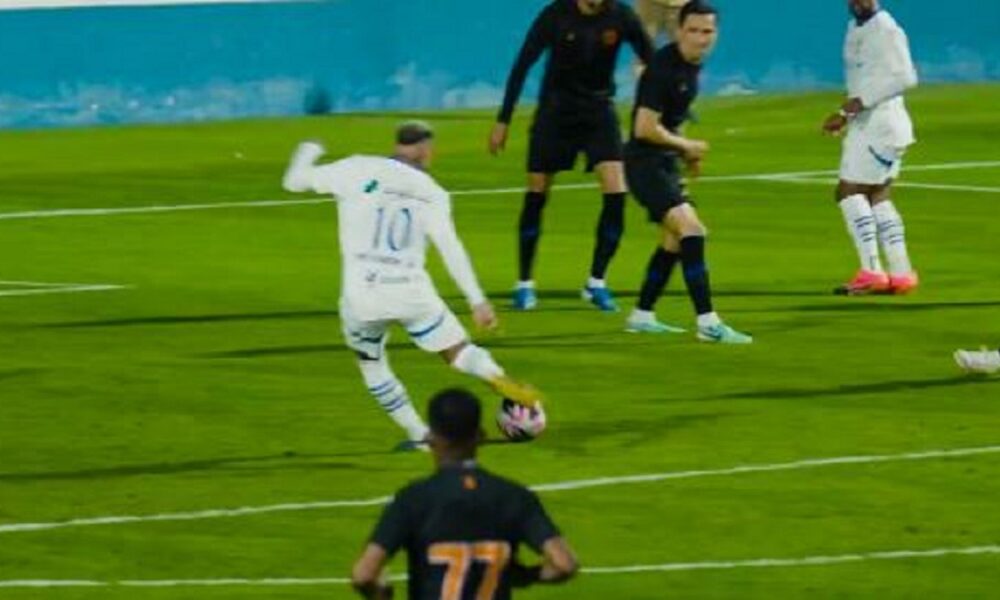 Neymar torna in campo dopo un anno e mezzo ed è subito gol – VIDEO