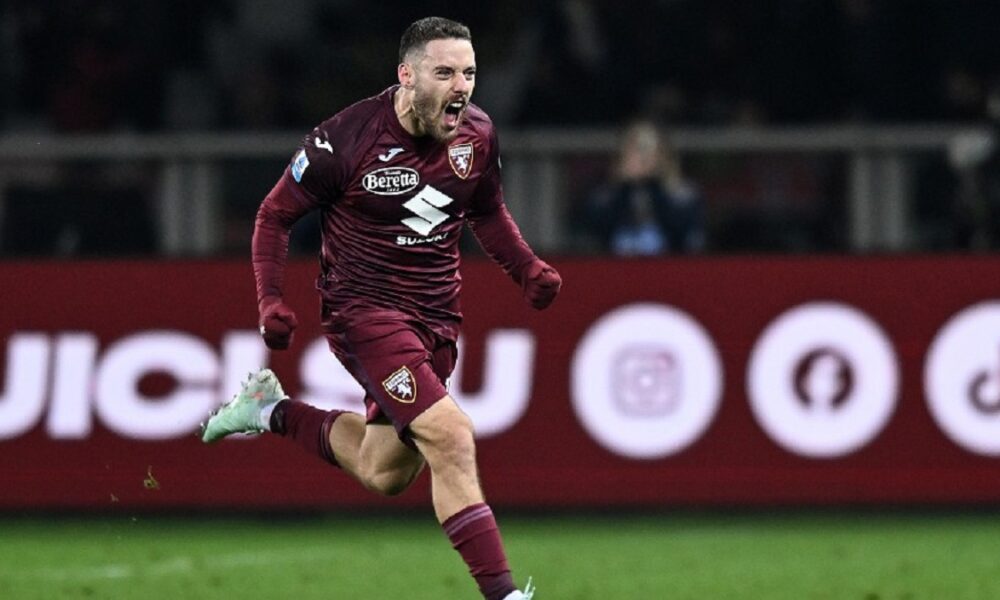 Calciomercato Torino: cosa sta succedendo per il rinnovo di Vlasic e c’è la clamorosa idea Acerbi in difesa a zero