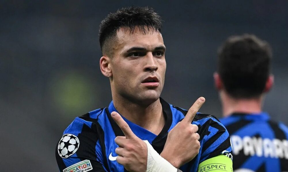 Inter, la notte di magica di Lautaro Martinez: tripletta da record e sorpasso a Mazzola, le pagelle
