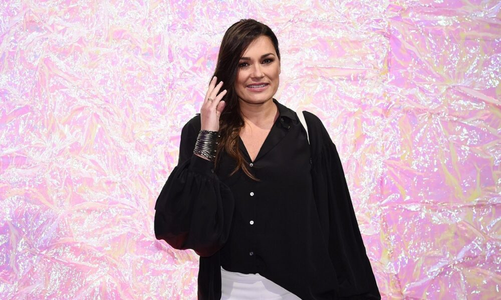 Alena Seredova: «Fiera di Lollo, presi lezioni di calcio per lui. Ecco il ricordo più bello con Buffon. Corteggiata da altri calciatori? Qualcuno sì»