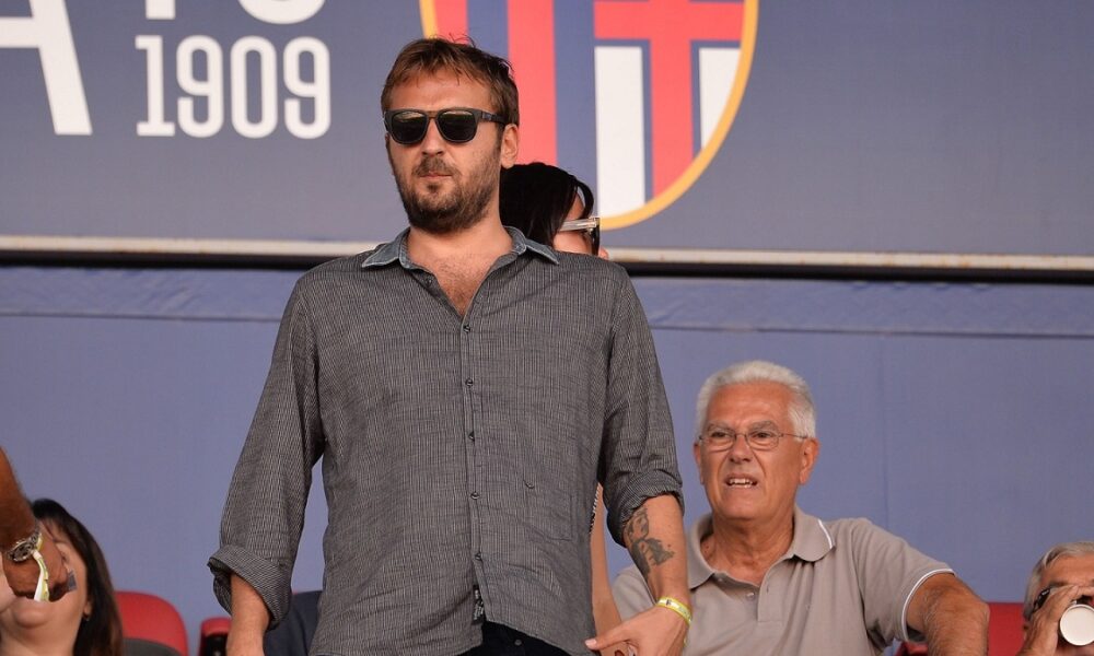 Bologna, parla Cremonini: «Allo stadio torno quel ragazzo che seguiva i rossoblù in trasferta e andava in curva. Coppa Italia? Notte indimenticabile»