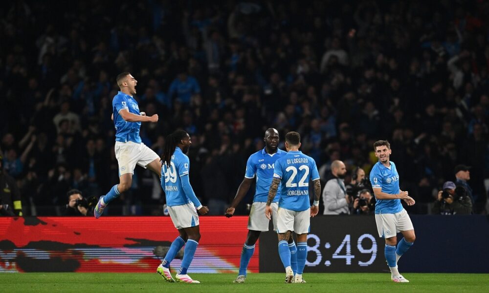 Napoli Milan 2-1: il Napoli risponde all’Inter; i rossoneri sprecano un tempo, ma la reazione della ripresa non basta!