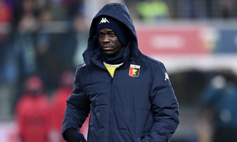Insulti razzisti Balotelli, vergogna durante Dubai City-Al Ittifaq. La denuncia dell’attaccante: «Spero che vengano presi provvedimenti seri»