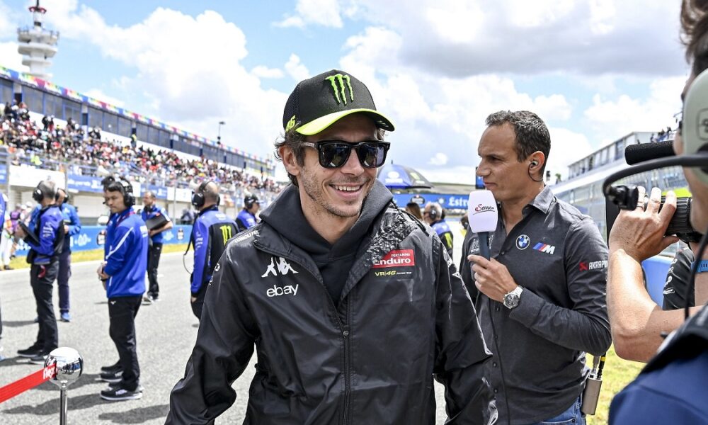 Valentino Rossi: «Atmosfera pazzesca, sento la tensione. Scaramanzie? Quando tocca a me…»