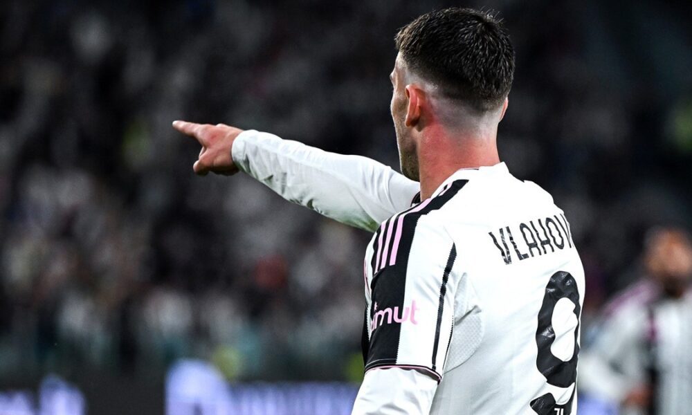 Rinnovo Vlahovic Juventus: il club mette in ghiaccio il prolungamento! I motivi e cosa aspettarsi adesso per la firma del serbo