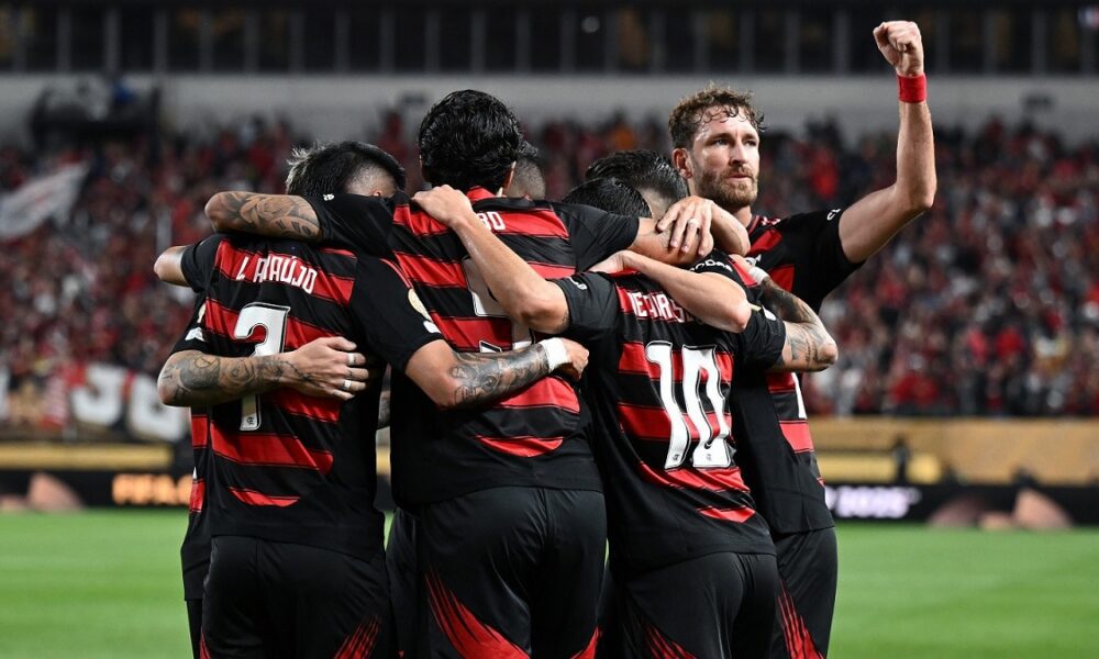 Copa Libertadores, un italiano in finale! Il Flamengo di Felipe Luis stacca il pass dopo lo 0-0 contro gli argentini del Racing, nonostante l’inferiorità numerica