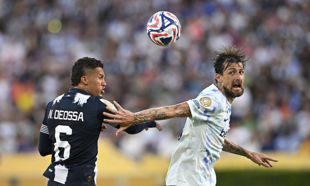 Calciomercato, colpo del Betis Siviglia! Nelson Deossa firma fino al 2030: il comunicato