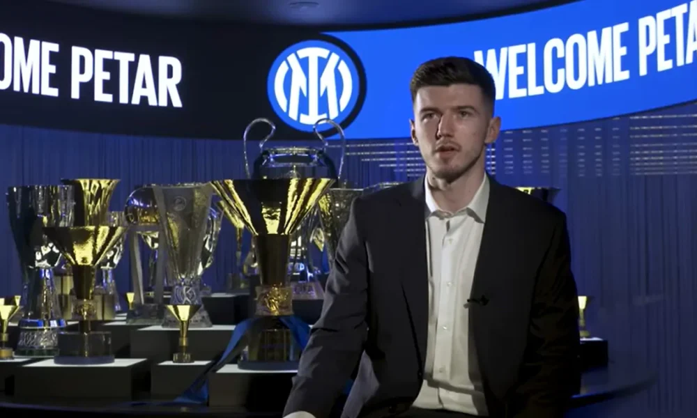 Sucic si presenta all’Inter: «Contento di essere in uno dei club più importanti d’Europa. Le mie caratteristiche…»