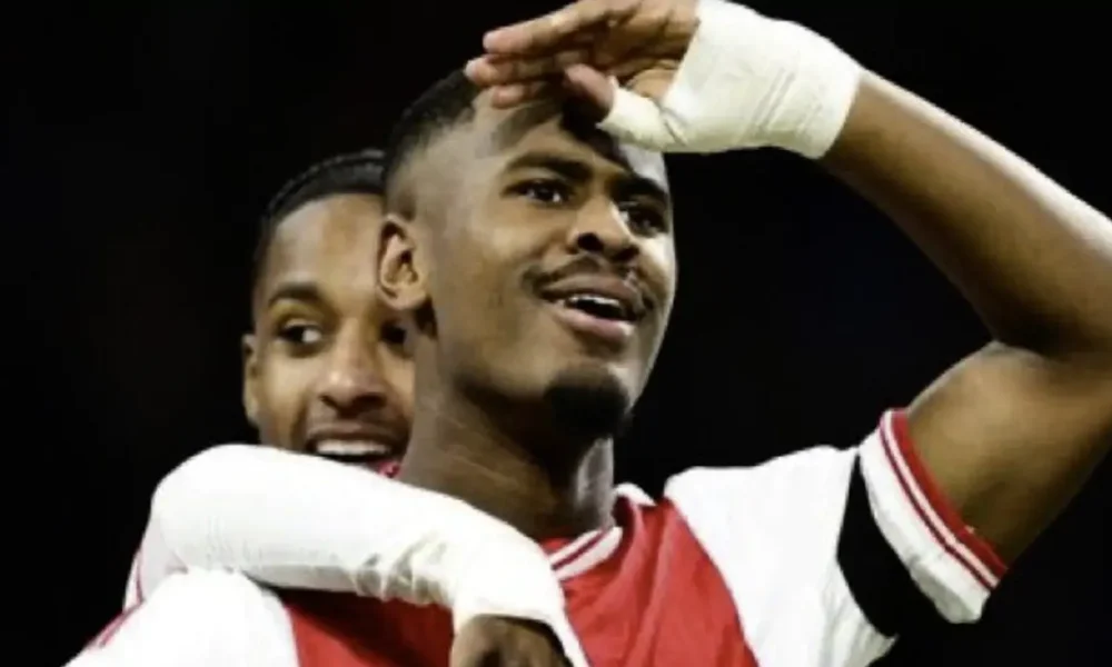 Calciomercato Chelsea, Jorrel Hato sbarca ufficialmente in Premier League: contratto di 7 anni, il comunicato