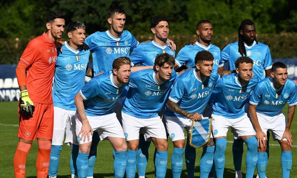 Napoli, Lucca subito protagonista: gol al debutto contro il Catanzaro; a segno anche Raspadori