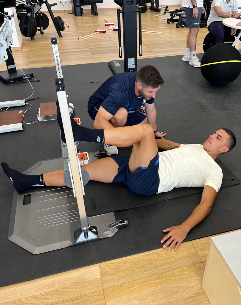 0ad42489 8f15 4fda aa00 8dea8a2ddaa2 1