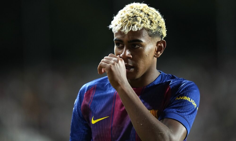 Infortunio Yamal, episodio incredibile: il 10 blaugrana si fa male calciando il rigore del vantaggio