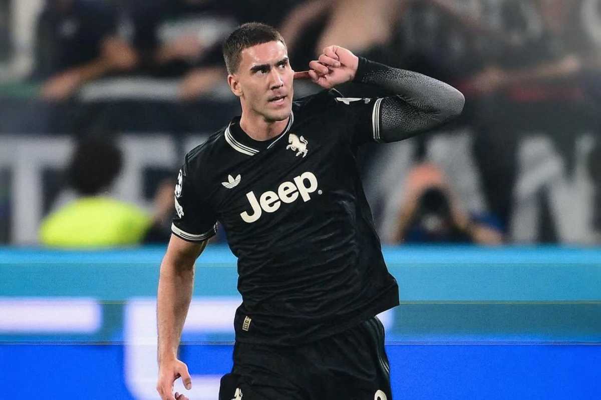 Rinnovo Vlahovic, panico in casa Juve? Spunta fuori una nuova indiscrezione sul futuro della punta