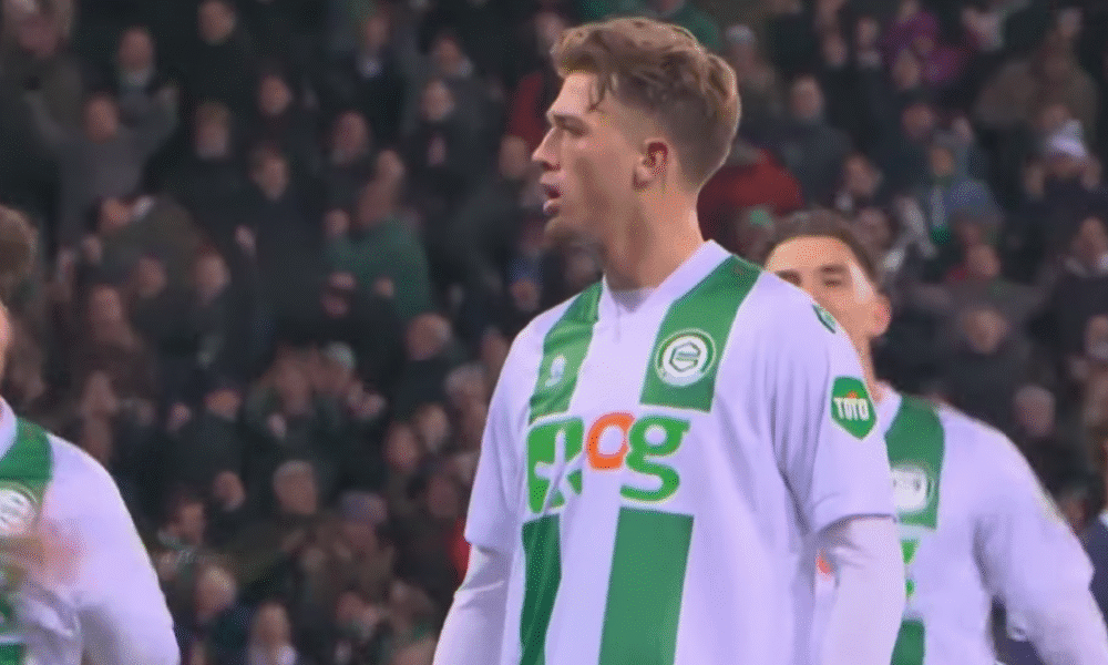 Olanda, arriva l’esordio del classe 2003 Luciano Valente con la Nazionale! Dopo aver indossato la maglia azzurra fino all’Under 20, ha scelto l’Oranje
