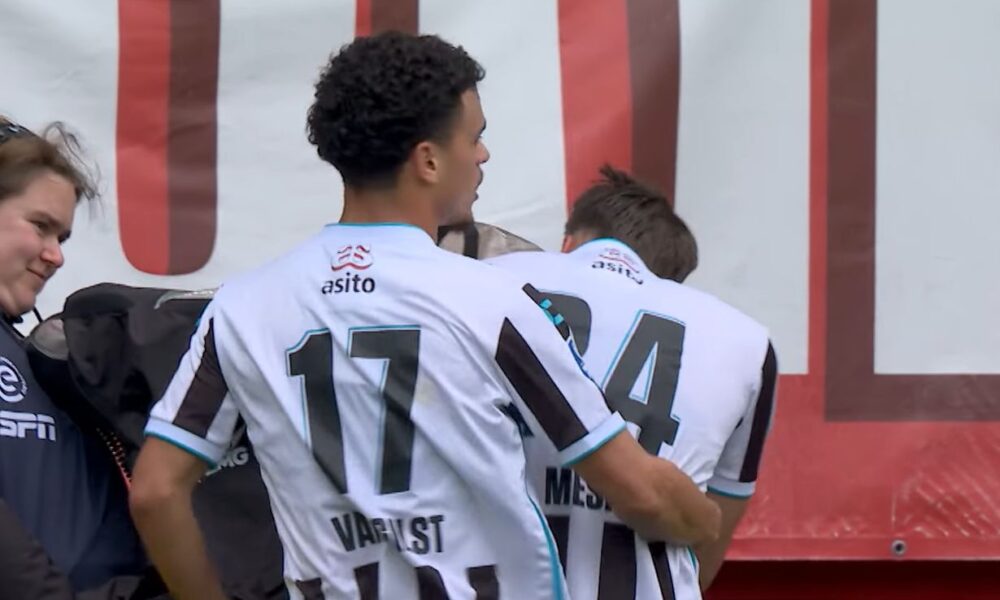 Olanda, clamoroso in Eredivisie! Heracles Almelo, ultimo in classifica e senza allenatore, rimonta e ne fa 8 al Pec Zwolle!