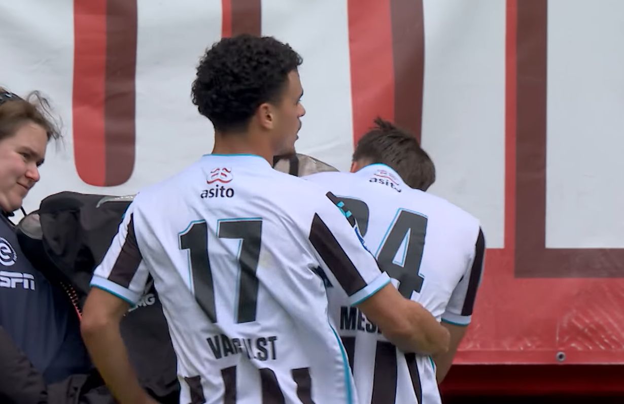 Olanda, clamoroso in Eredivisie! Heracles Almelo, ultimo in classifica e senza allenatore, rimonta e ne fa 8 al Pec Zwolle!