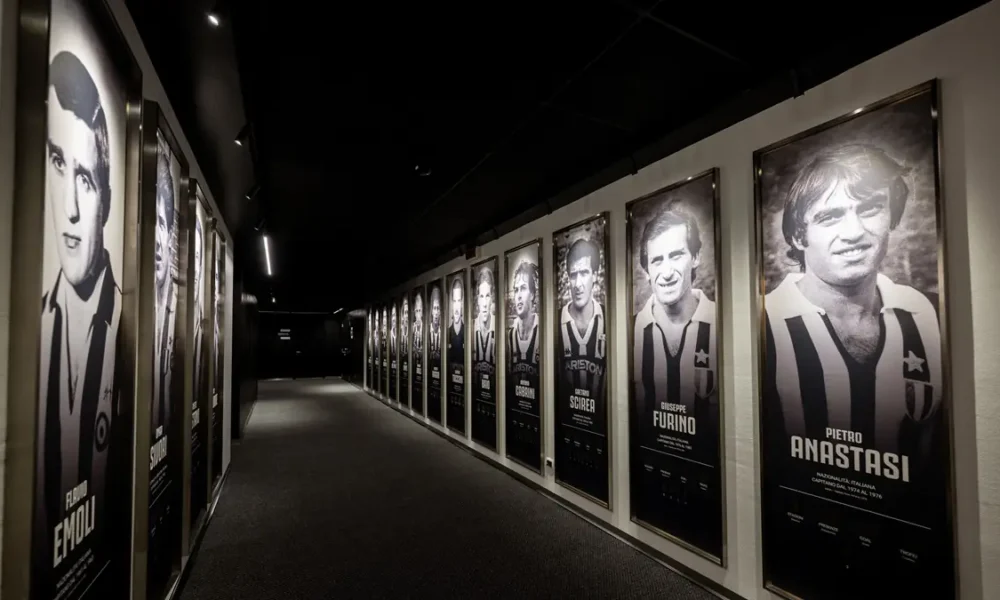 Juventus, la nuova Galleria dei Capitani è pronta: un omaggio a tutti coloro che hanno vestito la maglia bianconera