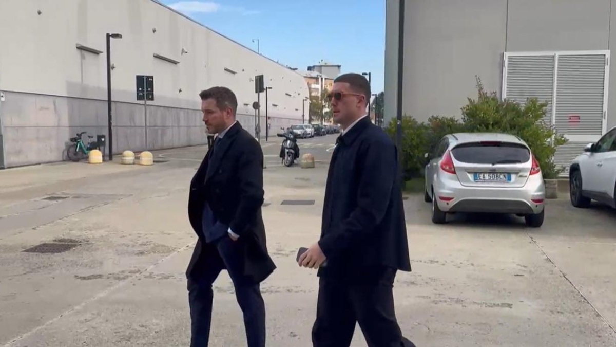 vlahovic juve visite al j medical per l8217attaccante dopo l8217infortunio con la nazionale ecco come sta e le ultime in vista della sfida contro la fiorentina 8211 video da Calcionews24.com vlahovic juve visite al j medical per l8217attaccante dopo l8217infortunio con la nazionale ecco come sta e le ultime in vista della sfida contro la fiorentina 8211 video