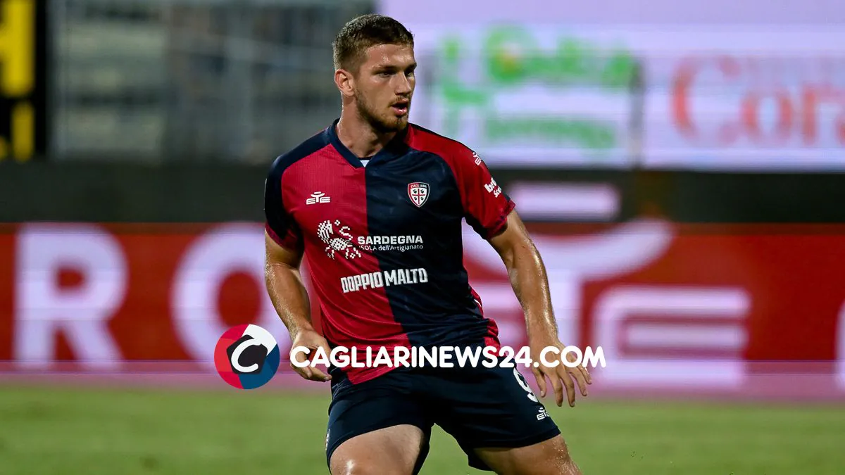 Cagliari Kilicsoy, crescita graduale e ruolo da definire: Pisacane punta su di lui! Tutti i numeri Cagliari Kilicsoy, crescita graduale e ruolo da definire: Pisacane punta su di lui! Tutti i numeri