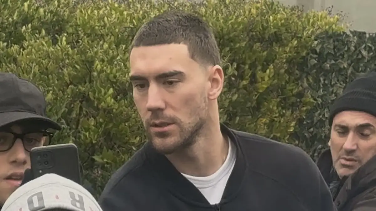 Vlahovic Juve, arriva il comunicato ufficiale sulle condizioni dell’attaccante bianconero! Che tegola per Spalletti!