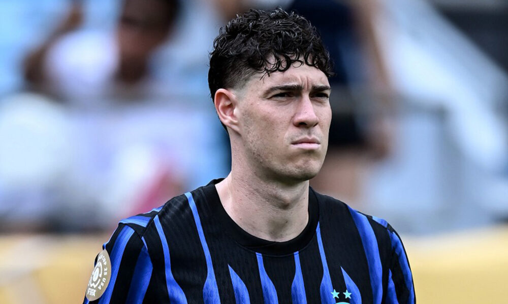Bastoni Inter, che attacco da Tuttosport: «Il tackle su Memic che manda in frantumi i sogni azzurri, la caviglia malconcia non è un’attenuante! E ora il Barcellona…»