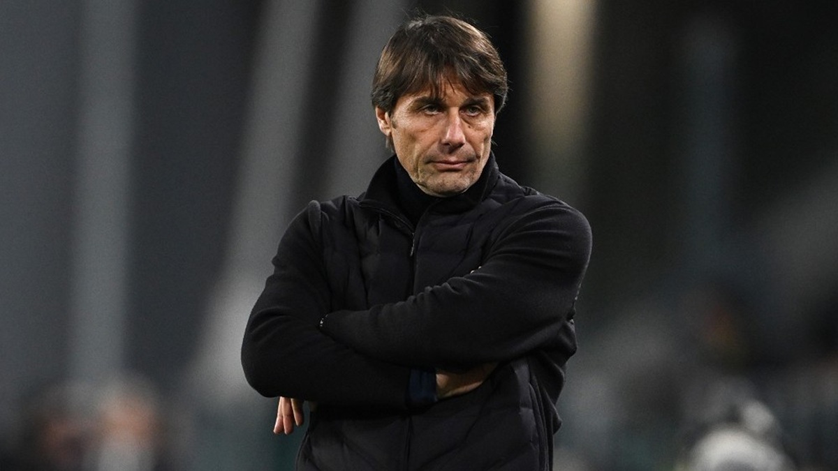 Conte amaro dopo Juve Napoli: «Il secondo gol è stato una mazzata, siamo in super emergenza infortuni! Oggi per la prima volta in carriera…» Conte amaro dopo Juve Napoli: «Il secondo gol è stato una mazzata, siamo in super emergenza infortuni! Oggi per la prima volta in carriera…»