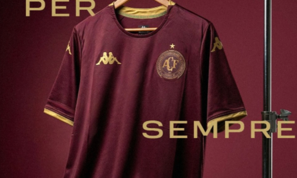 Torino, la Chapecoense omaggia gli Invincibili: la nuova maglia – FOTO