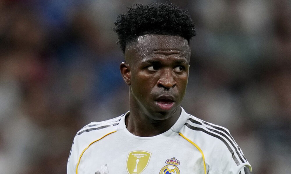 Ifab, dal VAR sul secondo giallo al caso Vinicius‑Prestianni: tutte le nuove regole allo studio