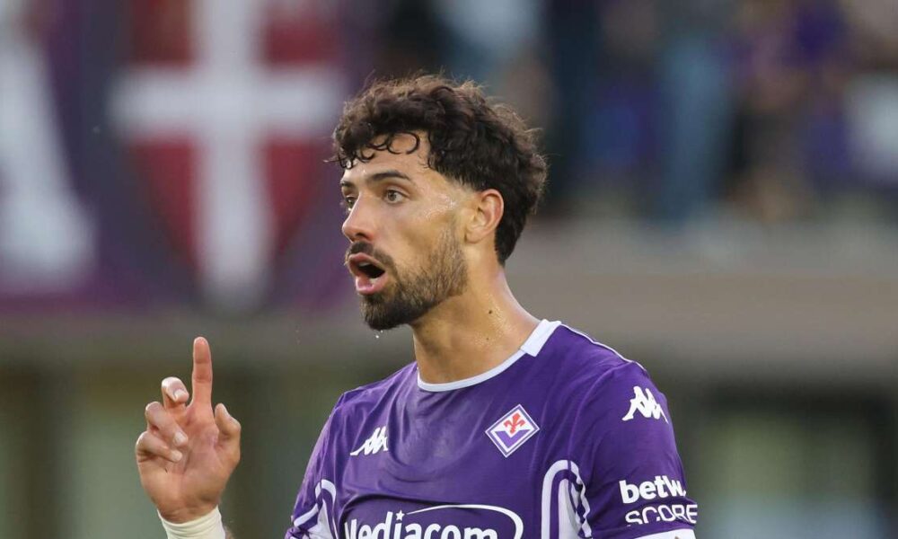 Pablo Marì lascia la Fiorentina: accordo raggiunto per l’addio del difensore. Dove giocherà e quanto incasserà la squadra viola