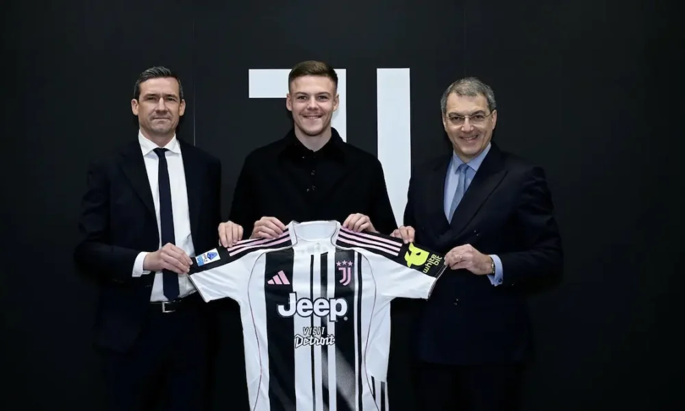 Mercato Juventus, ufficiale l’arrivo di Holm dal Bologna! Ecco il comunicato dei bianconeri